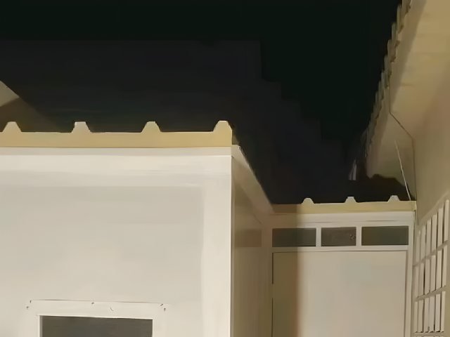مبنى خارجي جاهز بألواح معزولة في موقع التنفيذ في الرياض